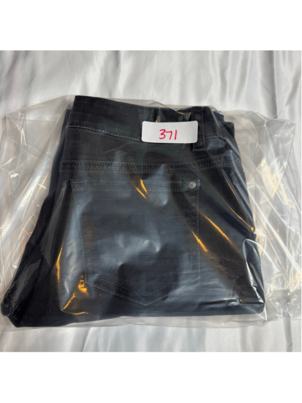 Juniors L.E.I. Black Emma Jeggings Size 11 - Picture 7 of 7